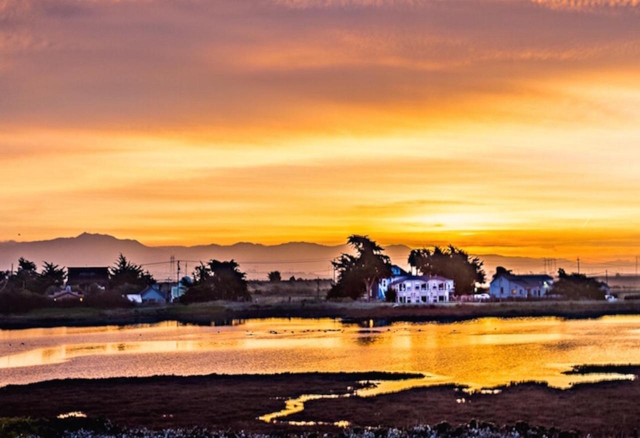 Captain'S Inn At Moss Landing Exterior foto